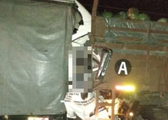 Pemandu Maut Langgar Lori Bawa Muatan Tembikai Di Kamunting