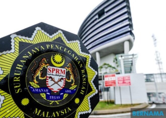 SPRM Jalin Kerjasama Dengan Pihak Berkuasa UK Berhubung Siasatan Aset Dr Mahathir, Keluarga