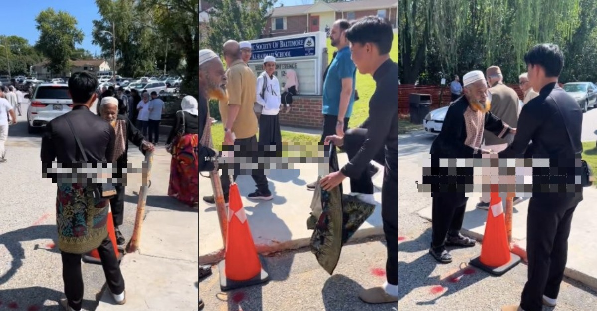 Selalu Jumpa Di Masjid, Lelaki Sebak Ucap Selamat Tinggal Kepada Pakcik Di AS