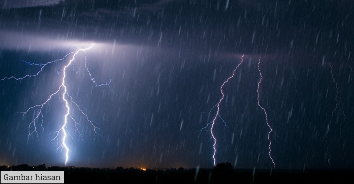 Hujan Lebat Diramal Landa Tiga Negeri, Satu Wilayah Persekutuan Hingga Tengah Hari