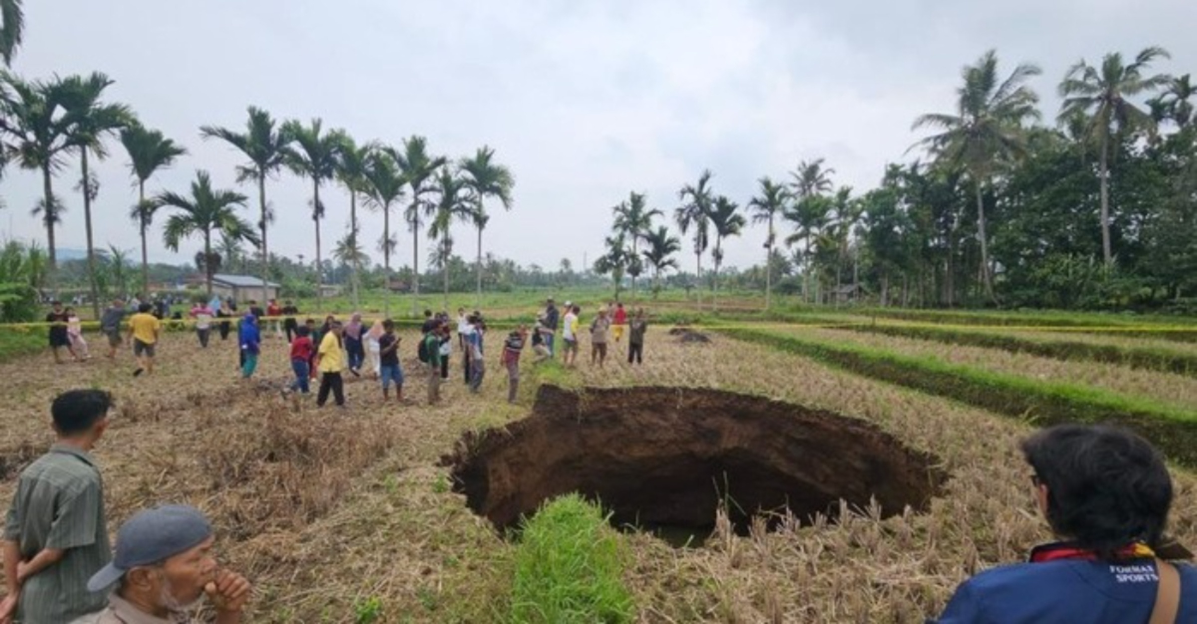Kemunculan Lubang Benam Di Sumatera Barat Gusarkan Penduduk