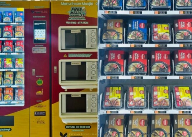 Inisiatif Unik, Masjid Seksyen 7 Shah Alam Sedia Makanan Percuma Guna “Vending Machine”