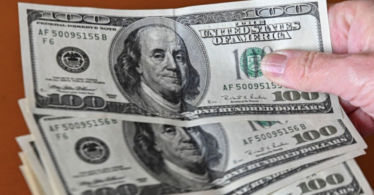 Wang Kertas AS Bakal Papar Tandatangan Trump