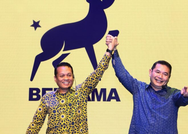 Rafizi, Nik Azmi Serah Surat Letak Jawatan Ahli Parlimen